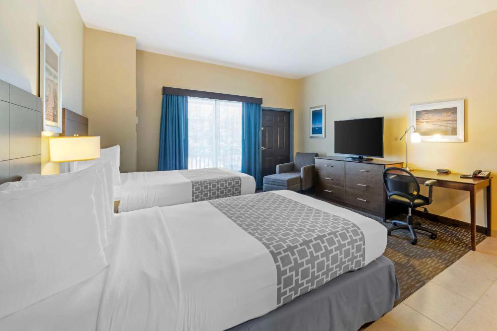 Queen Room with Two Queen Beds interior